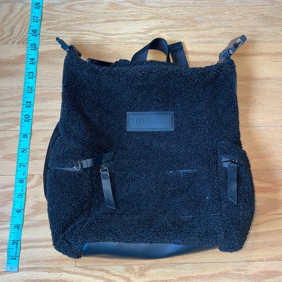 Hunter Black Sherpa Backpack - Picture 6 of 7
